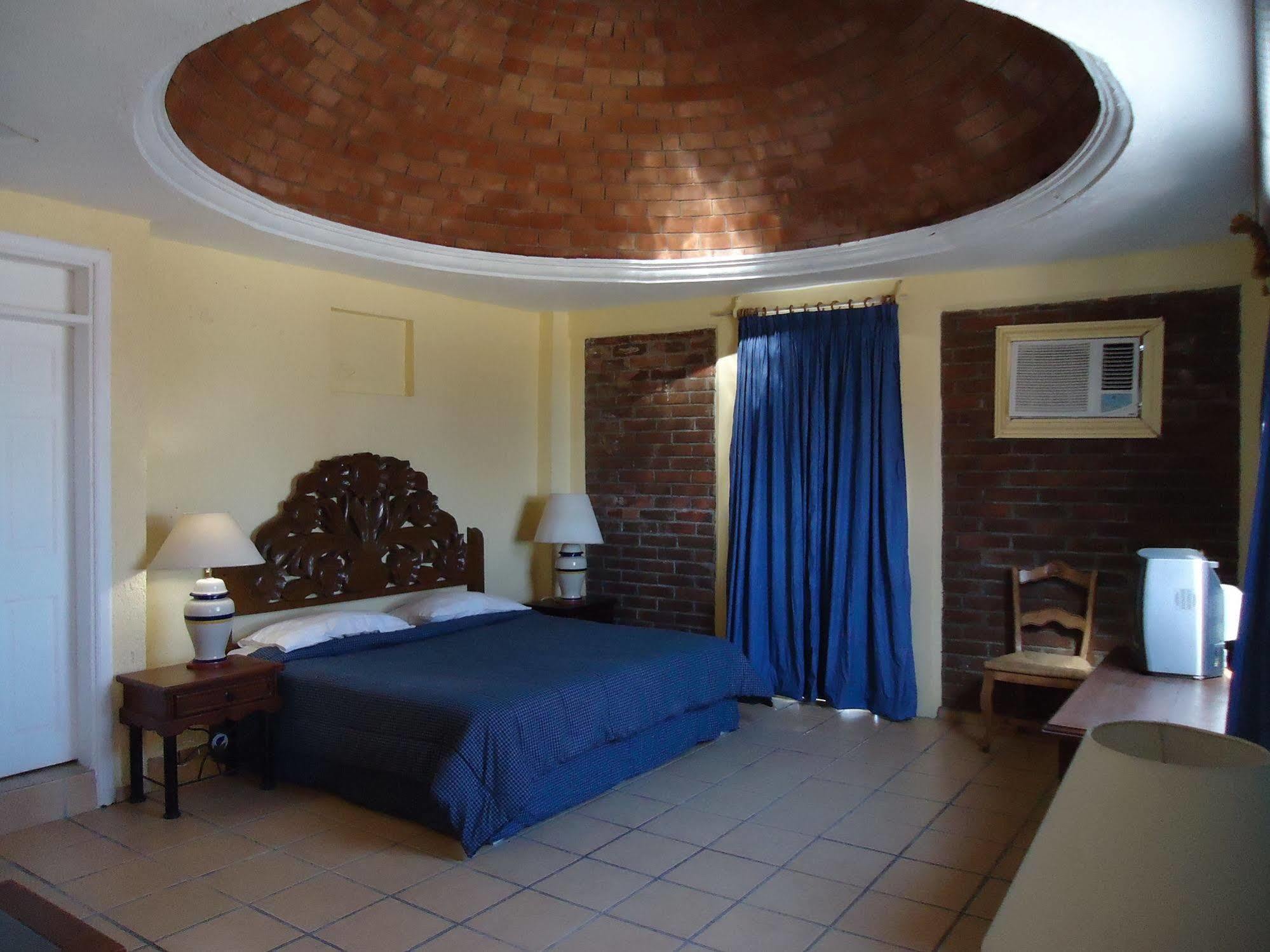 Baja Cabo Hotel กาโบซานลูกัส ภายนอก รูปภาพ